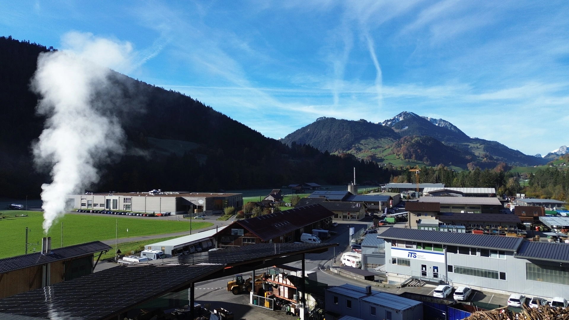 Plusenergie Burgholz: Ein Leuchtturmprojekt für die Energiezukunft der Schweiz